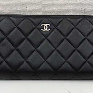 CHANEL　シャネル　マトラッセ　長財布