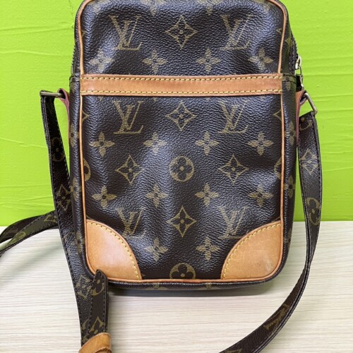 LOUIS VUITTON　ルイヴィトン　モノグラム　ダヌーブ