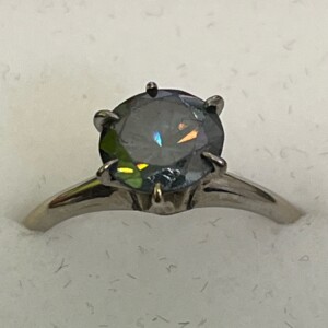 14K WG　色石付き　リング　1.9g